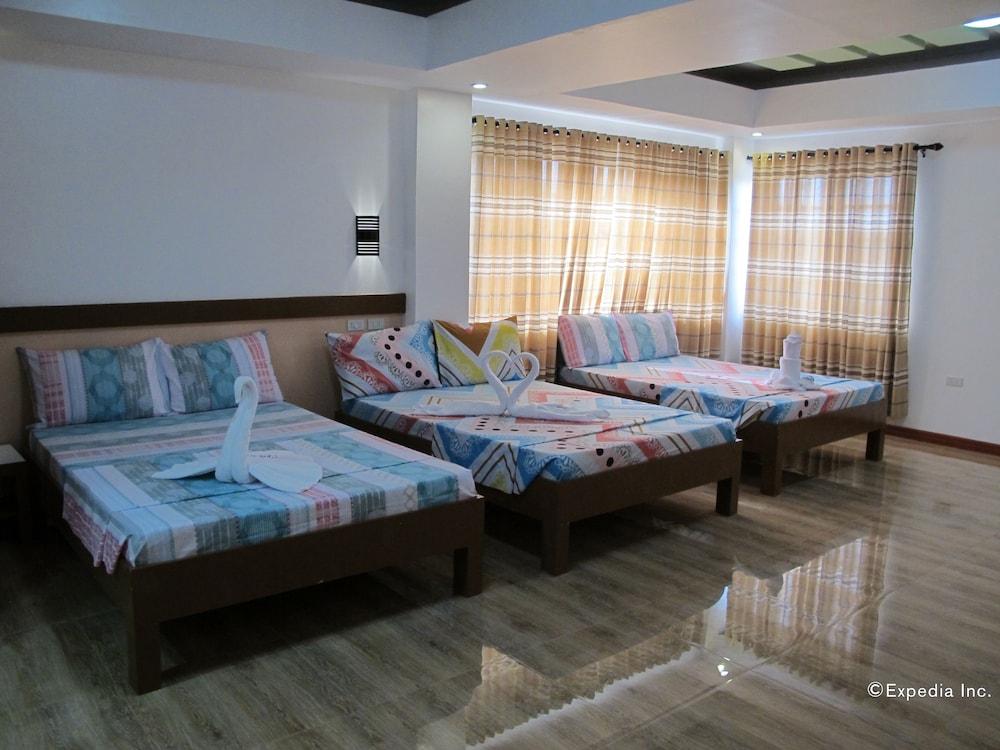 Sea Jewel Beach Resort Puerto Galera Exterior foto