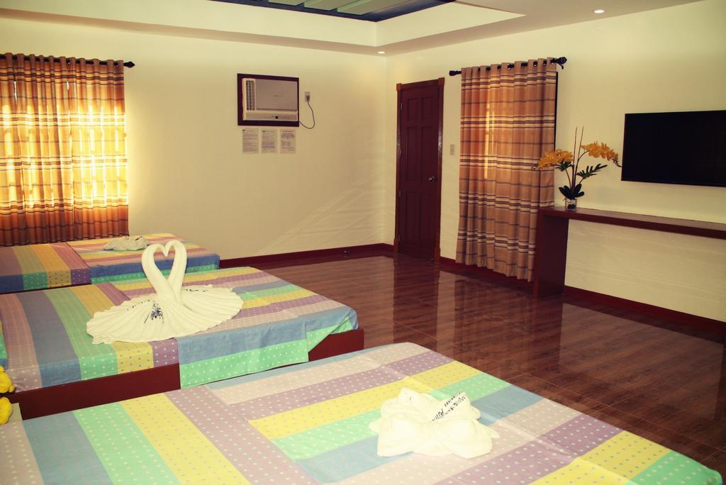 Sea Jewel Beach Resort Puerto Galera Exterior foto