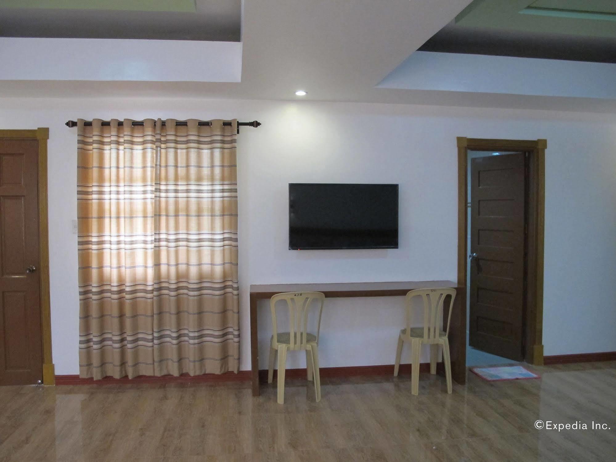 Sea Jewel Beach Resort Puerto Galera Exterior foto